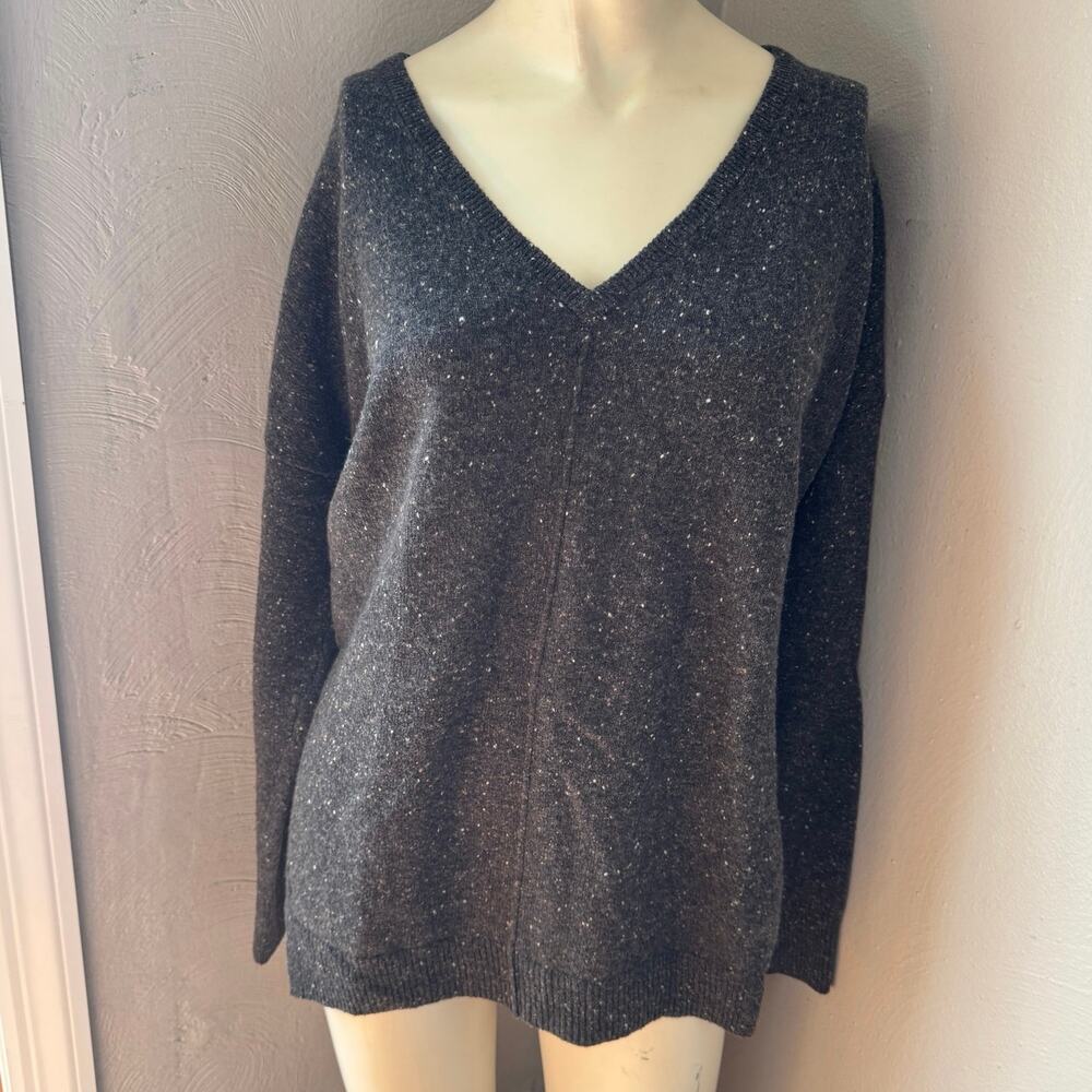 Autumn Cashmere pullover sweater subtle speckle pattern med
